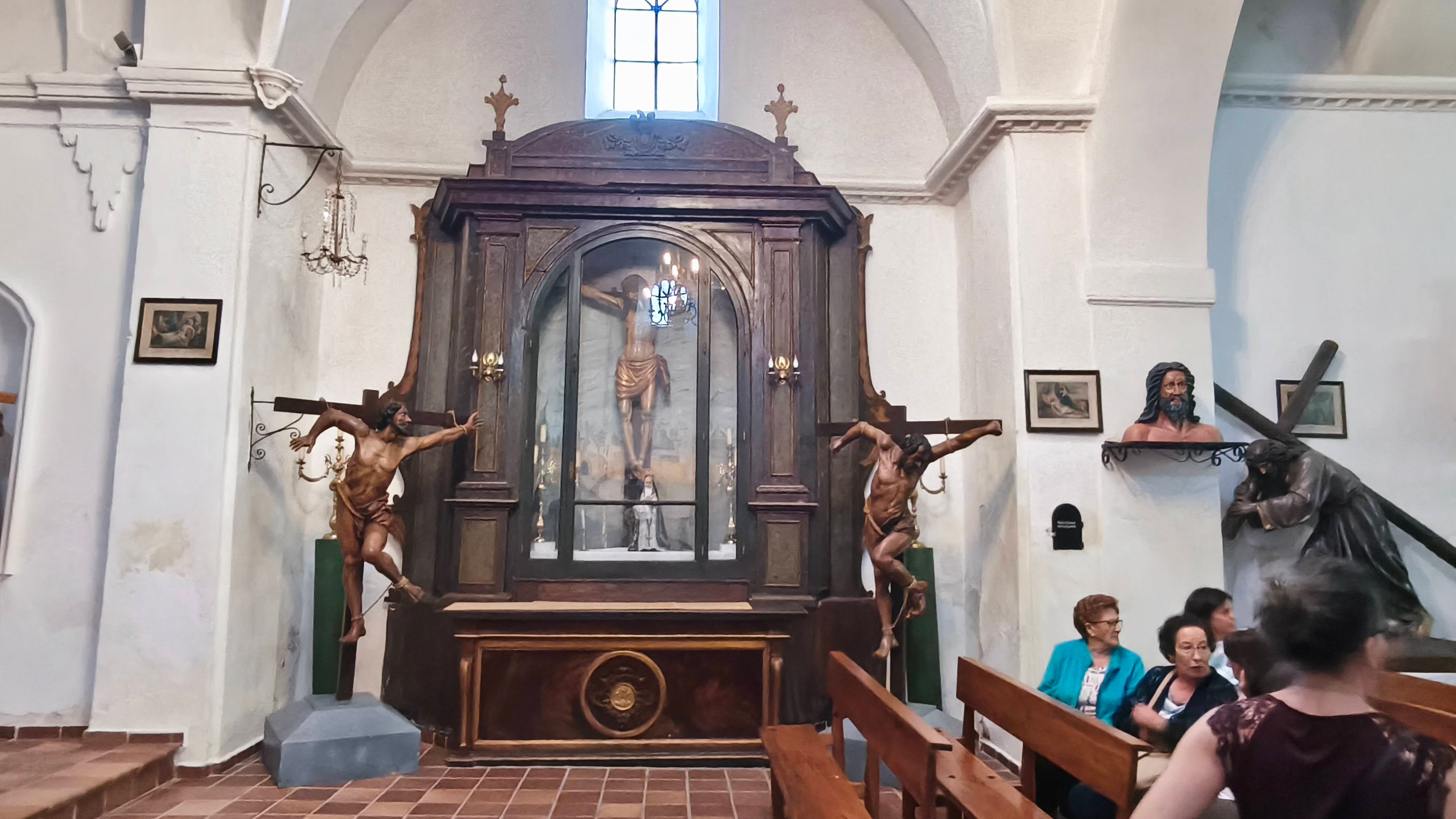 Emocionante bajada del Cristo de la Agonía en Peñaranda