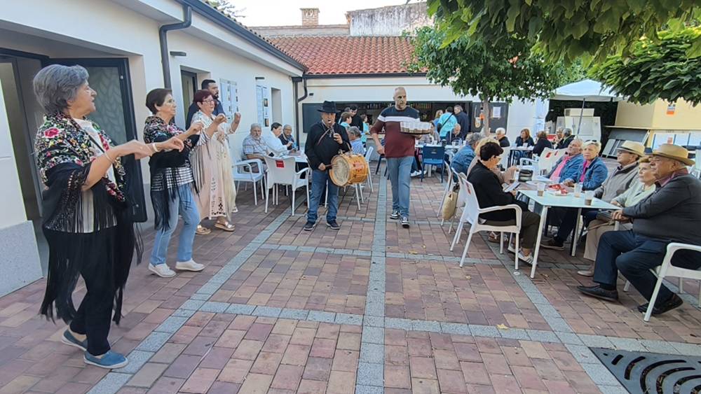 Convivencia de mayores con acento charro en Peñaranda
