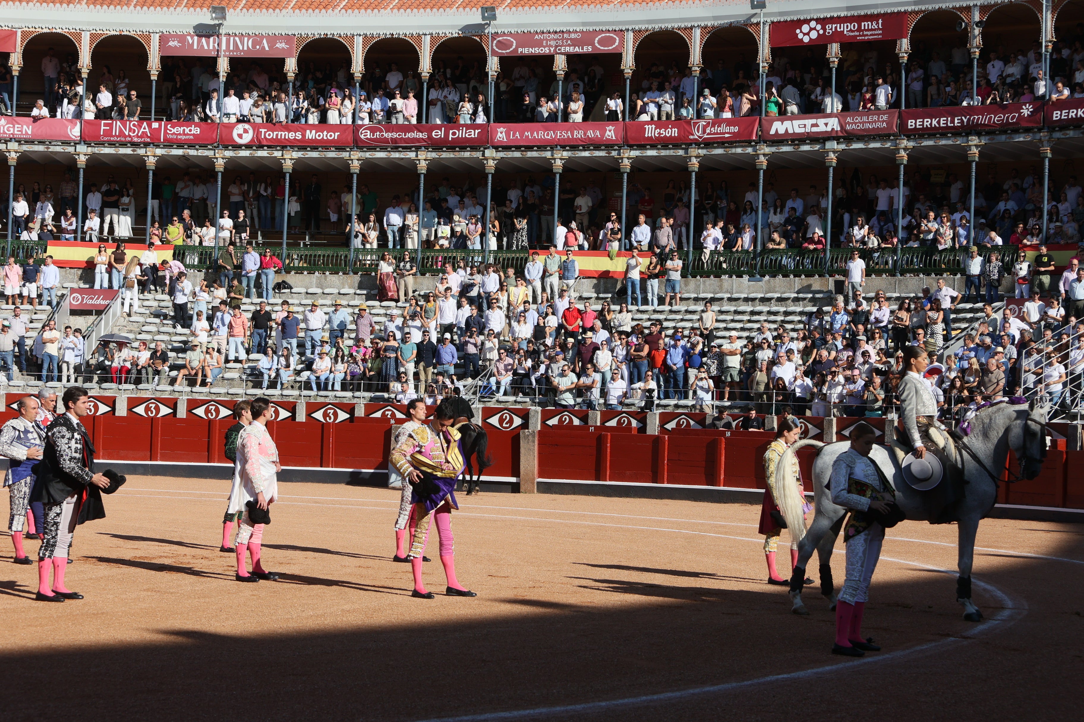 Las mejores imágenes de la novillada que abrió la Feria