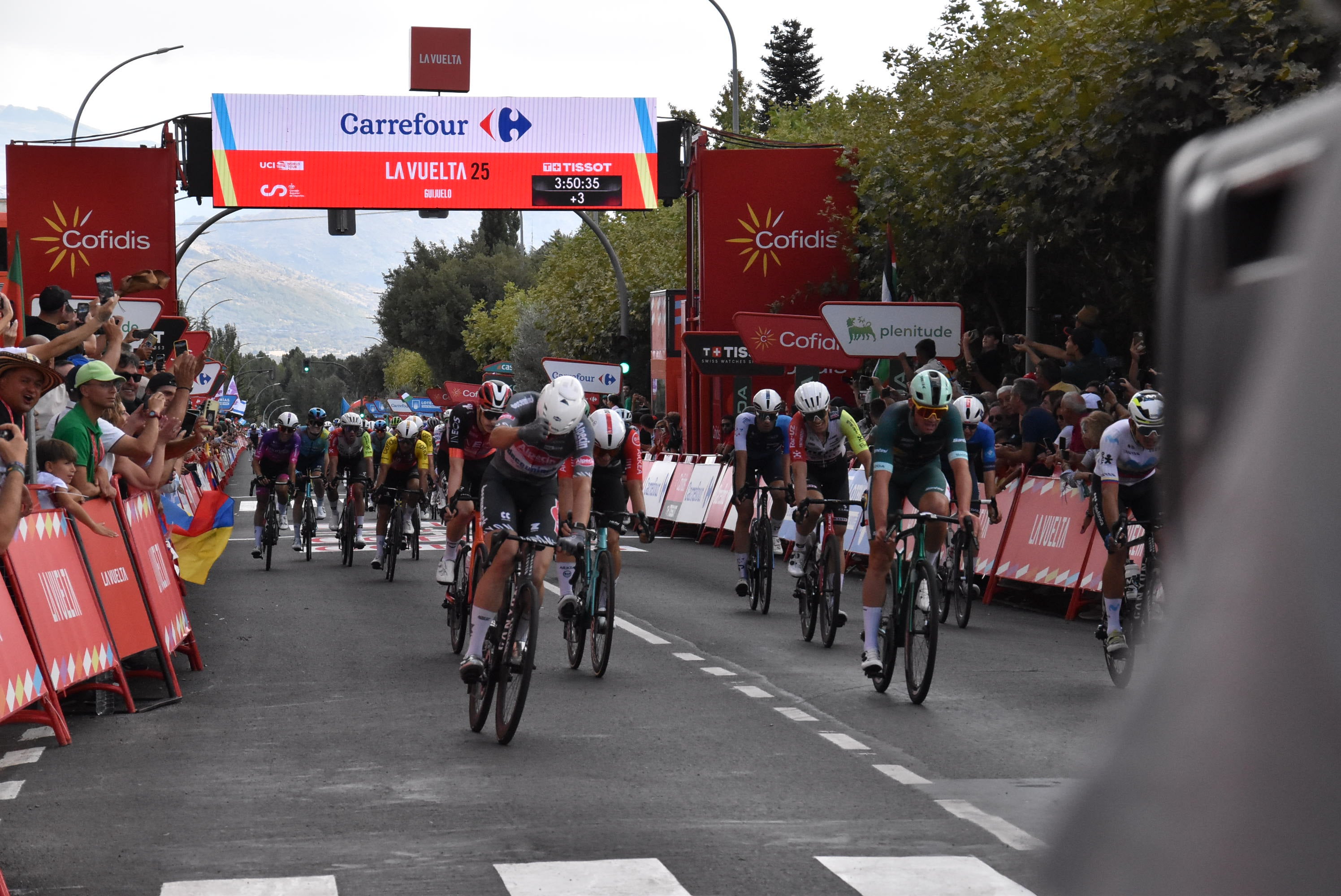 Guijuelo vive una gran jornada de ciclismo con gran ambiente en sus calles