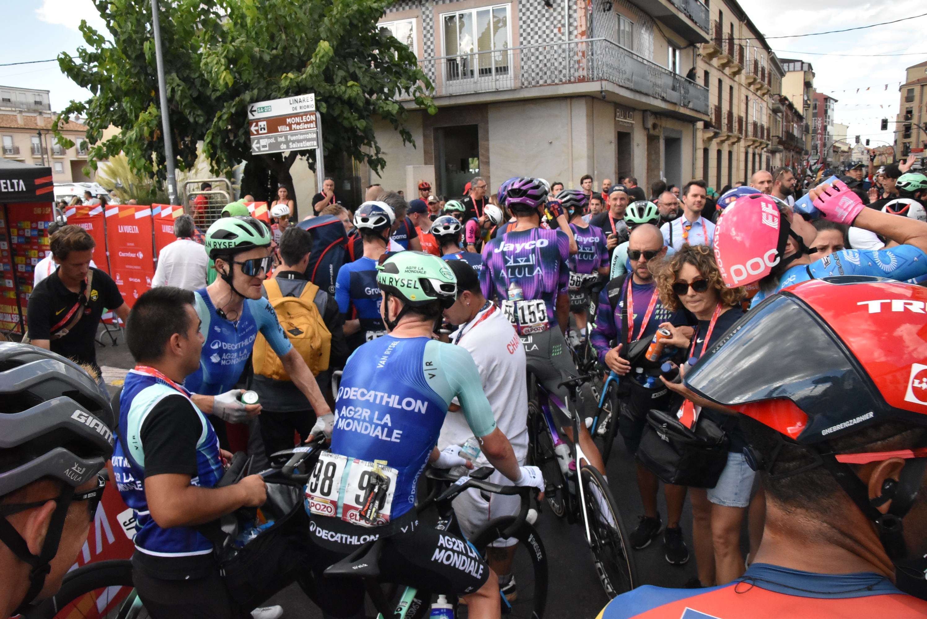 Guijuelo vive una gran jornada de ciclismo con gran ambiente en sus calles