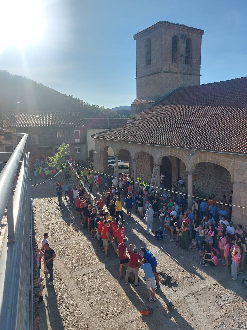 San Esteban de la Sierra celebra una intensa jornada de vísperas en honor al Cristo