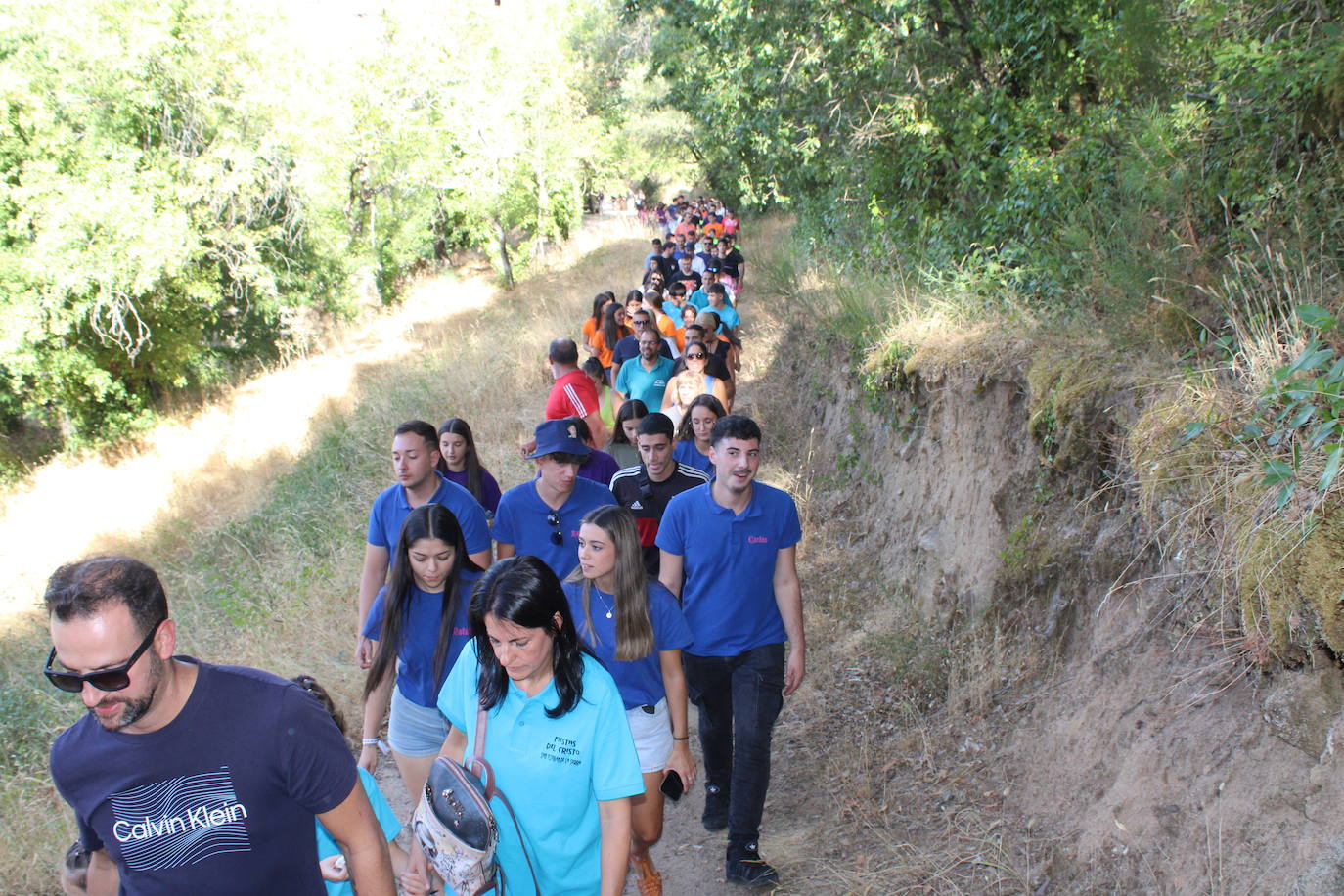 San Esteban de la Sierra celebra una intensa jornada de vísperas en honor al Cristo