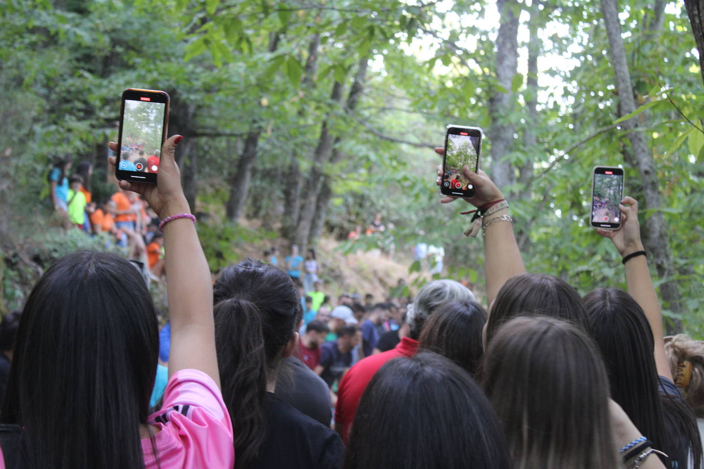 San Esteban de la Sierra celebra una intensa jornada de vísperas en honor al Cristo