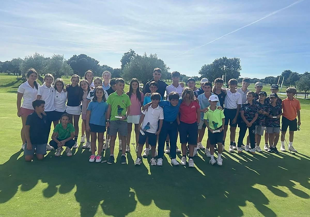 Imagen de los participantes este sábado en La Valmuza Golf.