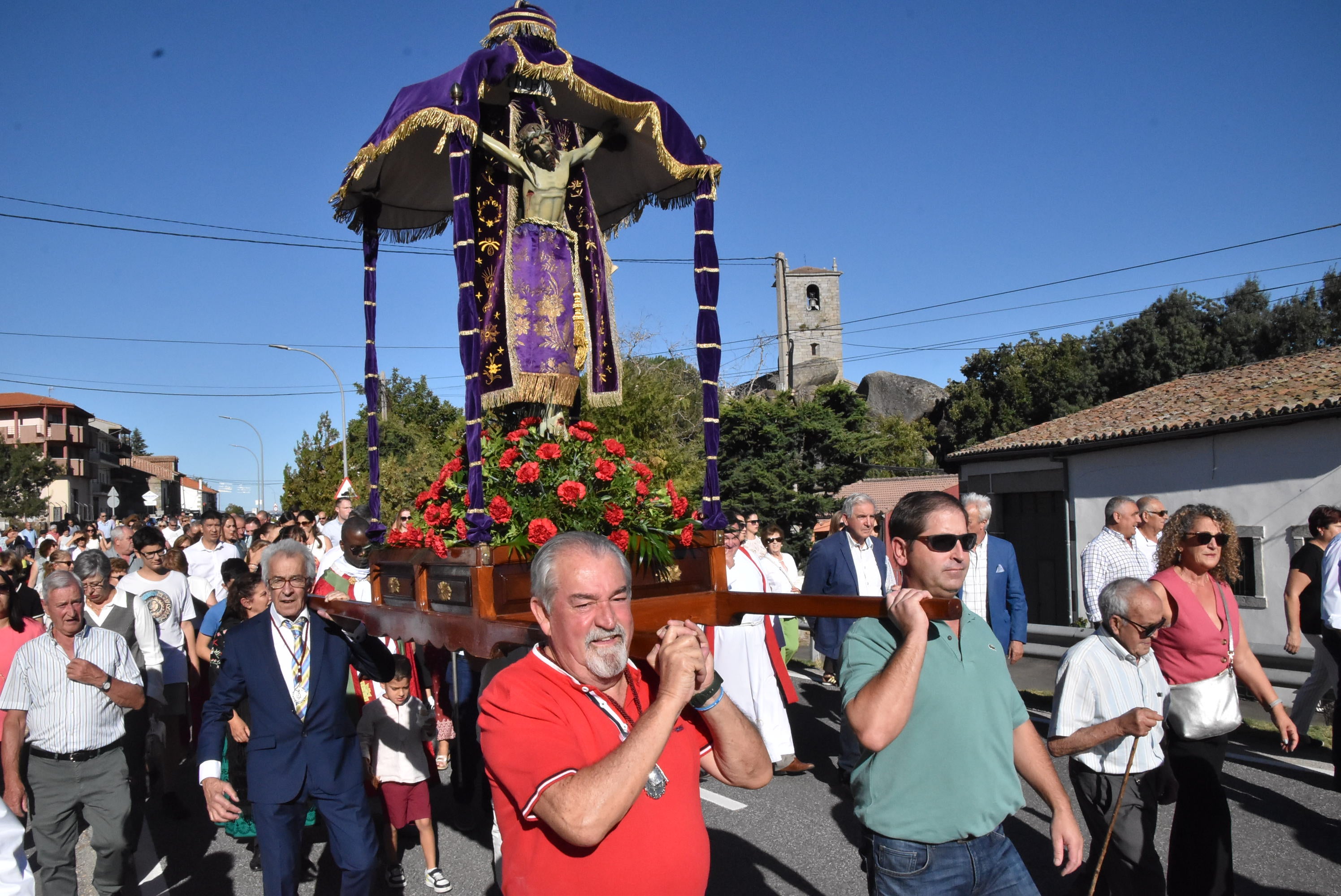 El Cristo de Valvanera vuelve a su ermita con sus fieles en Sorihuela