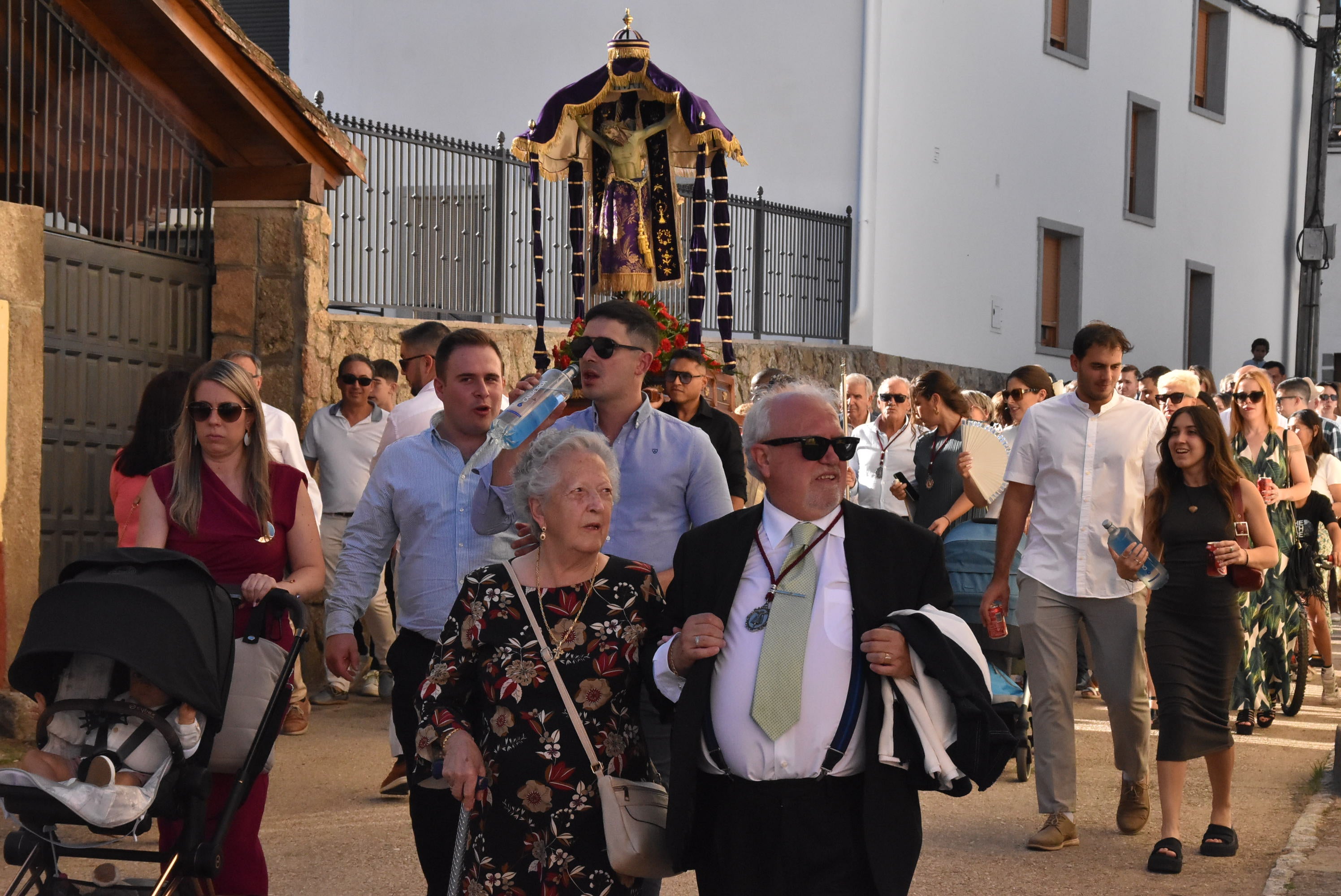 El Cristo de Valvanera vuelve a su ermita con sus fieles en Sorihuela