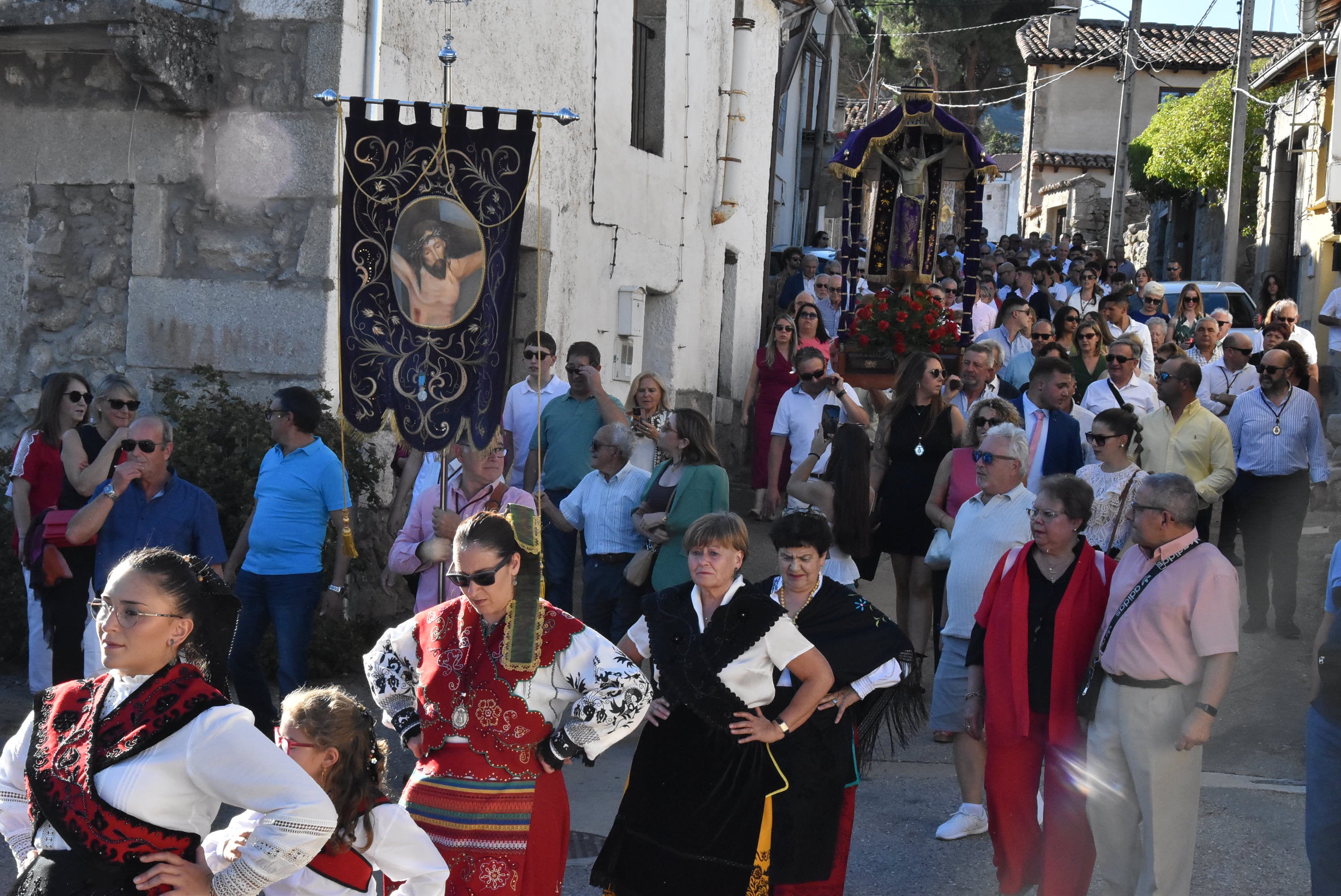 El Cristo de Valvanera vuelve a su ermita con sus fieles en Sorihuela