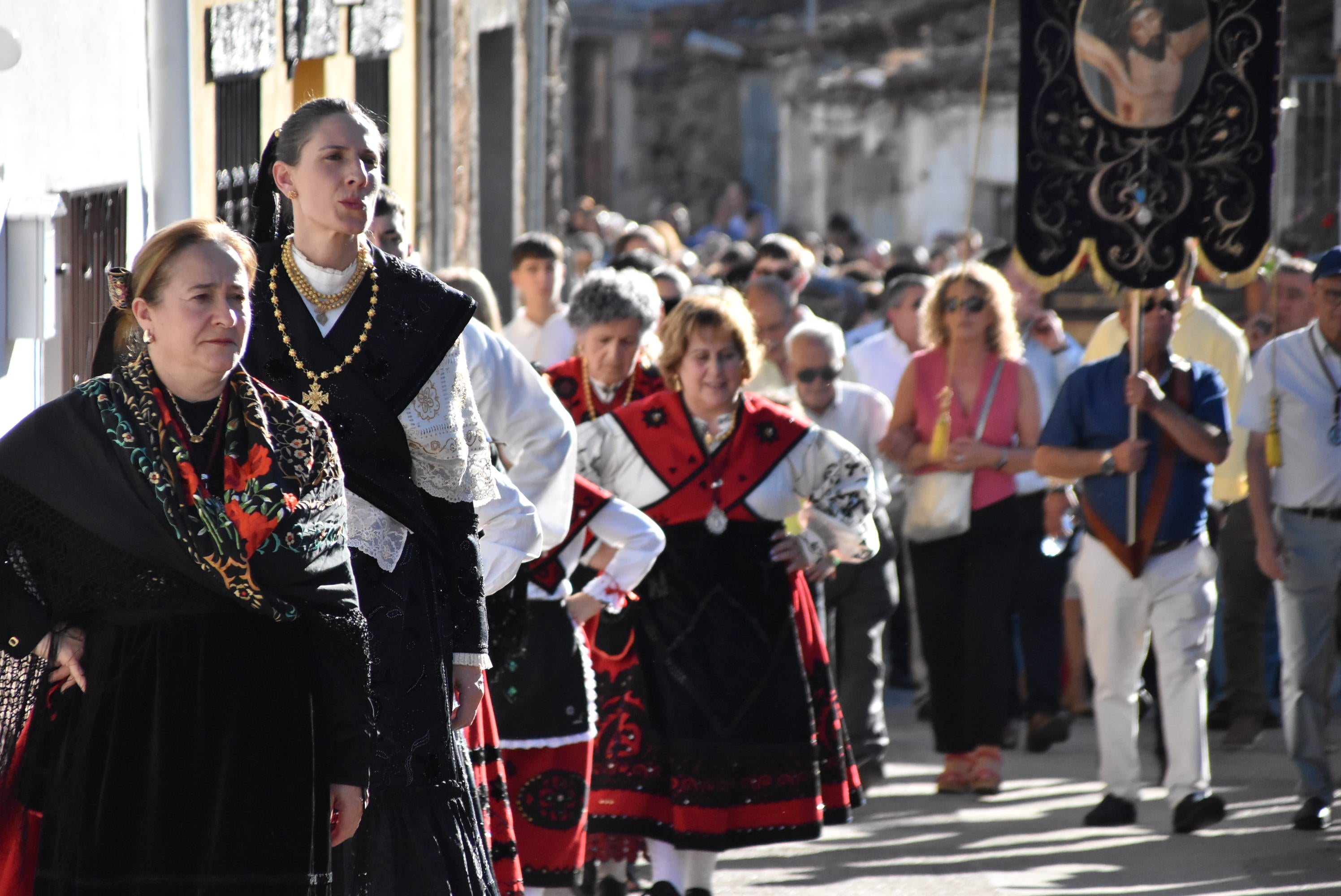 El Cristo de Valvanera vuelve a su ermita con sus fieles en Sorihuela