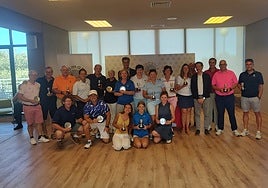 Foto de familia de los ganadores en Zarapicos.