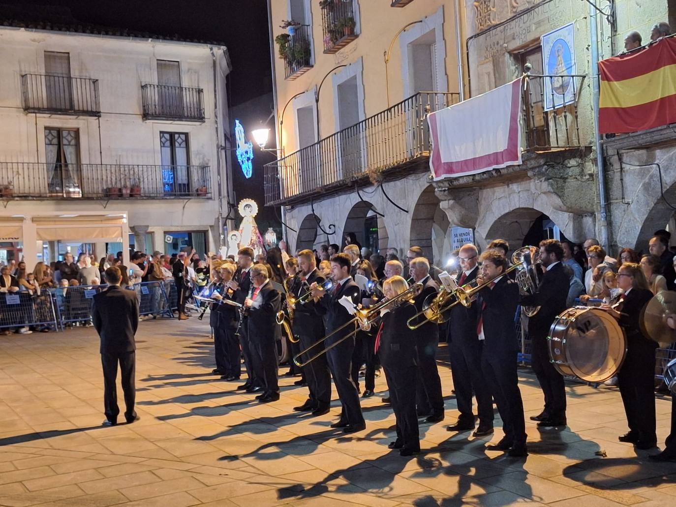 La Virgen de la Vega luce con esplendor en Piedrahita
