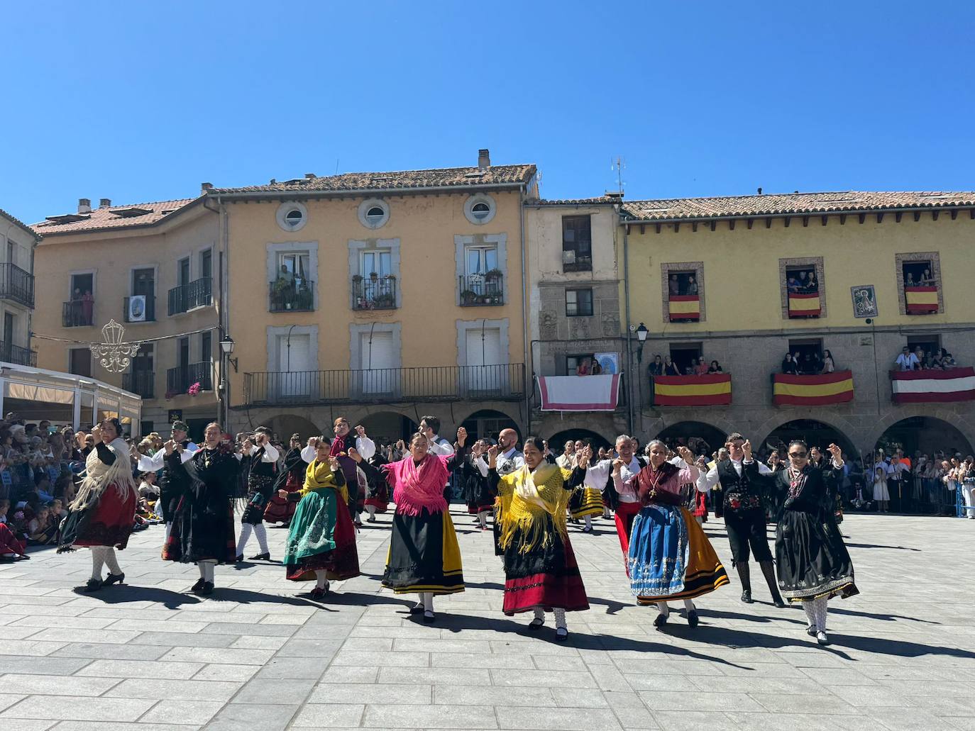 La Virgen de la Vega luce con esplendor en Piedrahita