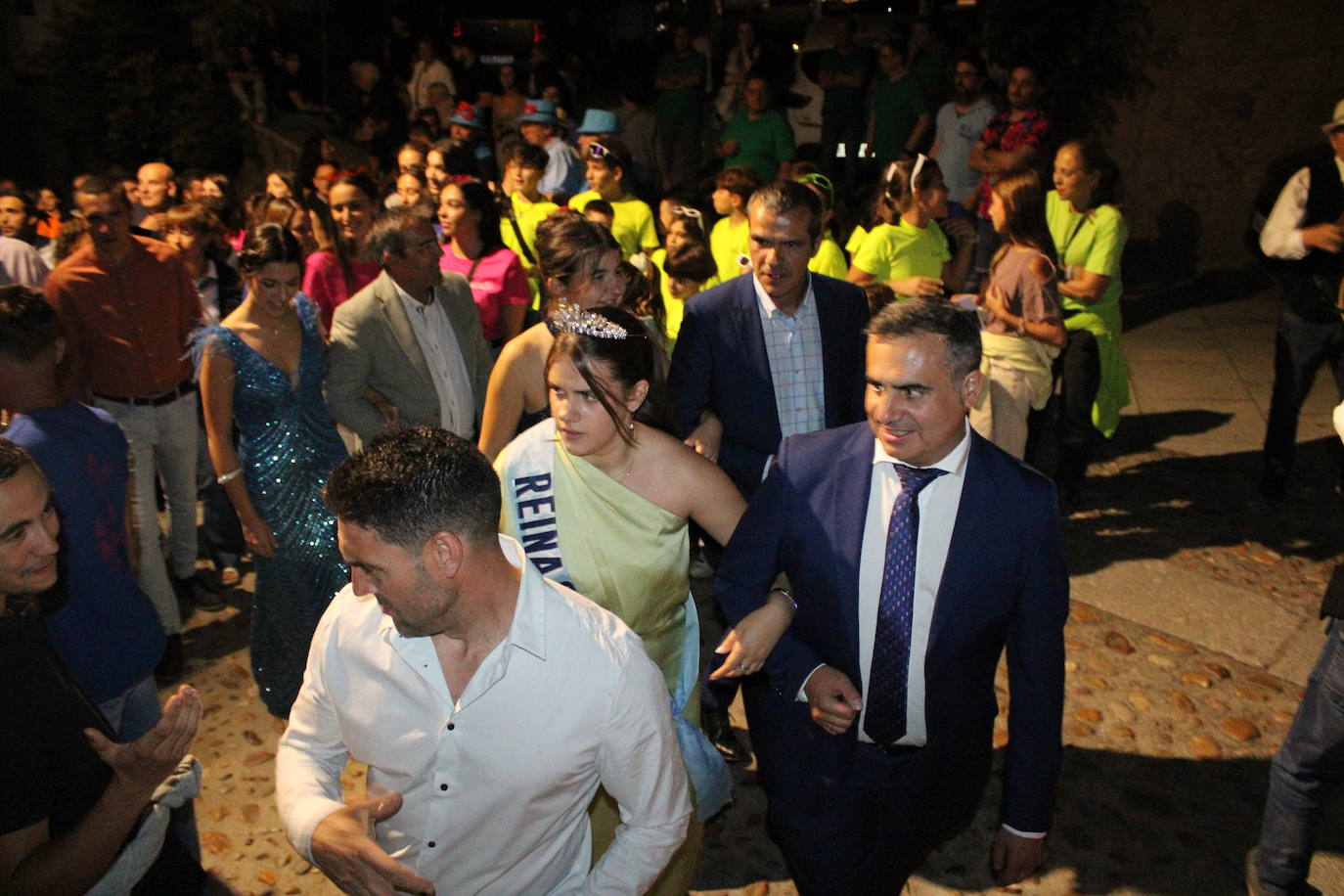 San Esteban de la Sierra celebra una intensa jornada de vísperas en honor al Cristo