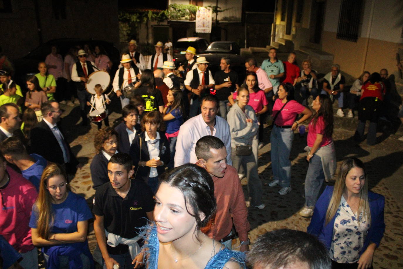 San Esteban de la Sierra celebra una intensa jornada de vísperas en honor al Cristo