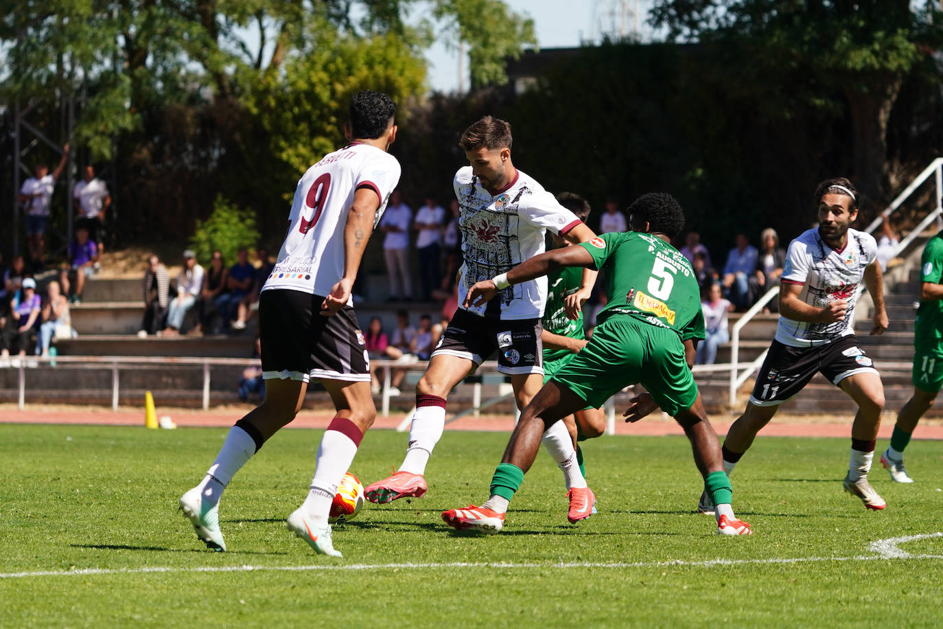 Las mejores imágenes del triunfo del Salamanca UDS en Las Pistas