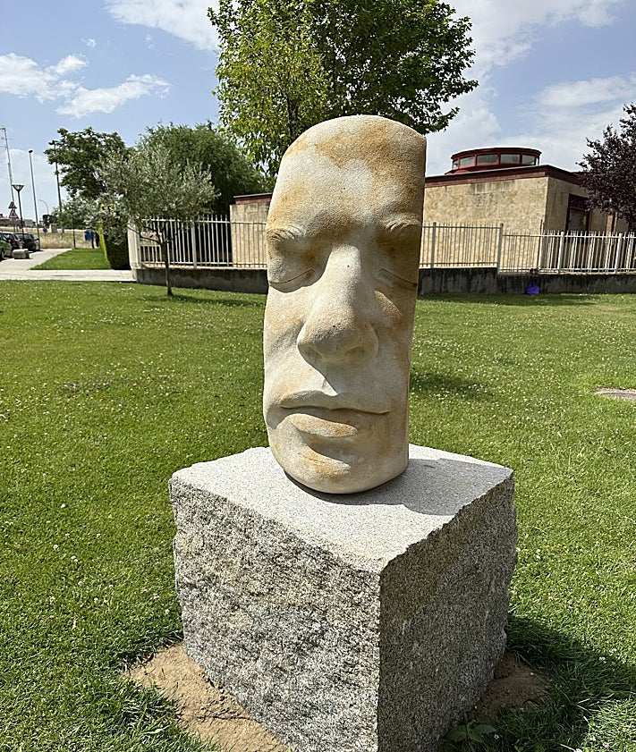 Imagen secundaria 2 - Villamayor apuesta por transformar sus zonas verdes en museos al aire libre