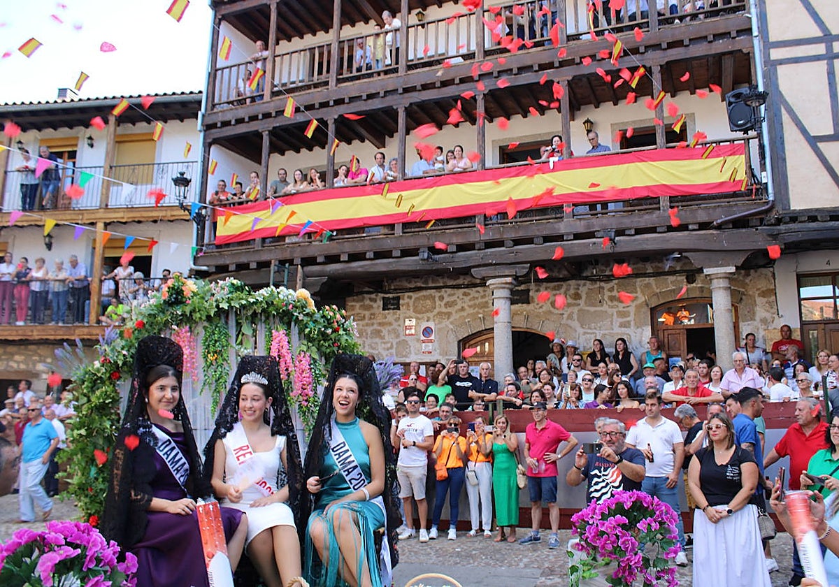 San Esteban de la Sierra disfruta con el toro