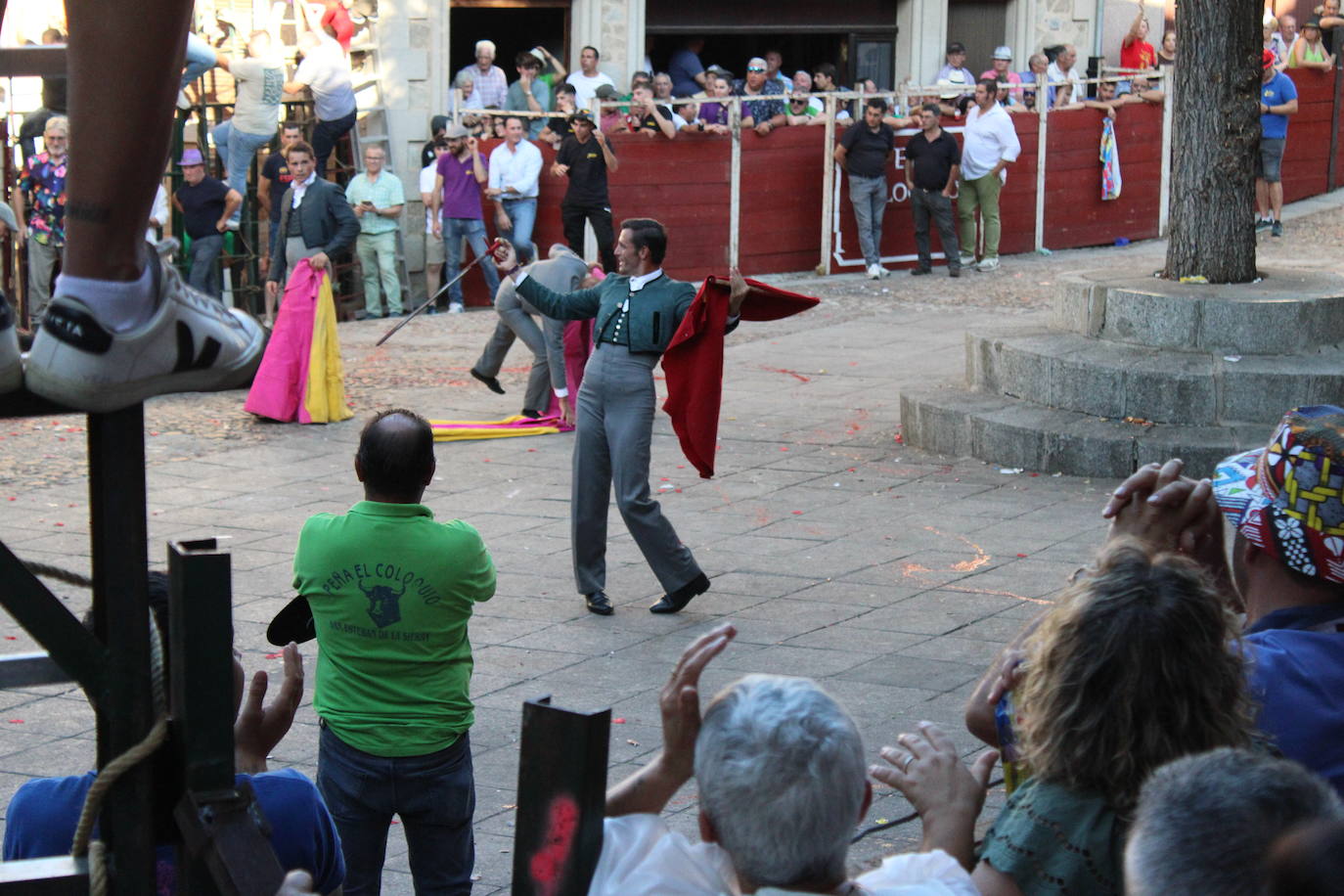 San Esteban de la Sierra disfruta con el toro