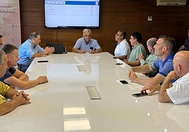 Una de las mesas de la Lonja de Salamanca.