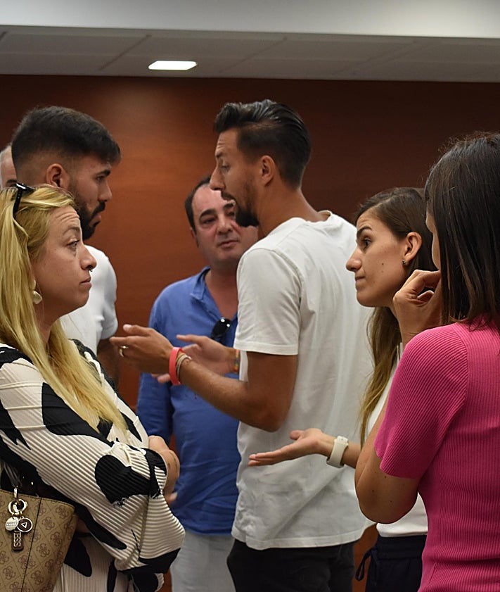 Imagen secundaria 2 - Villares de la Reina rendirá homenaje a la Guardia Civil con una escultura que inaugurará el 9 de octubre