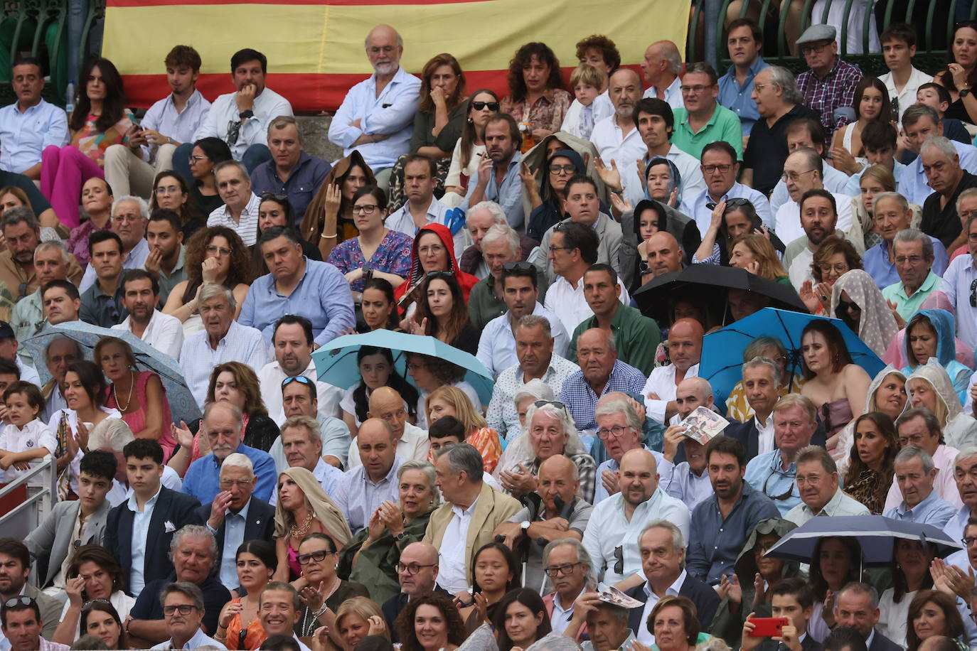 Las mejores imágenes de los tendidos de La Glorieta de este viernes