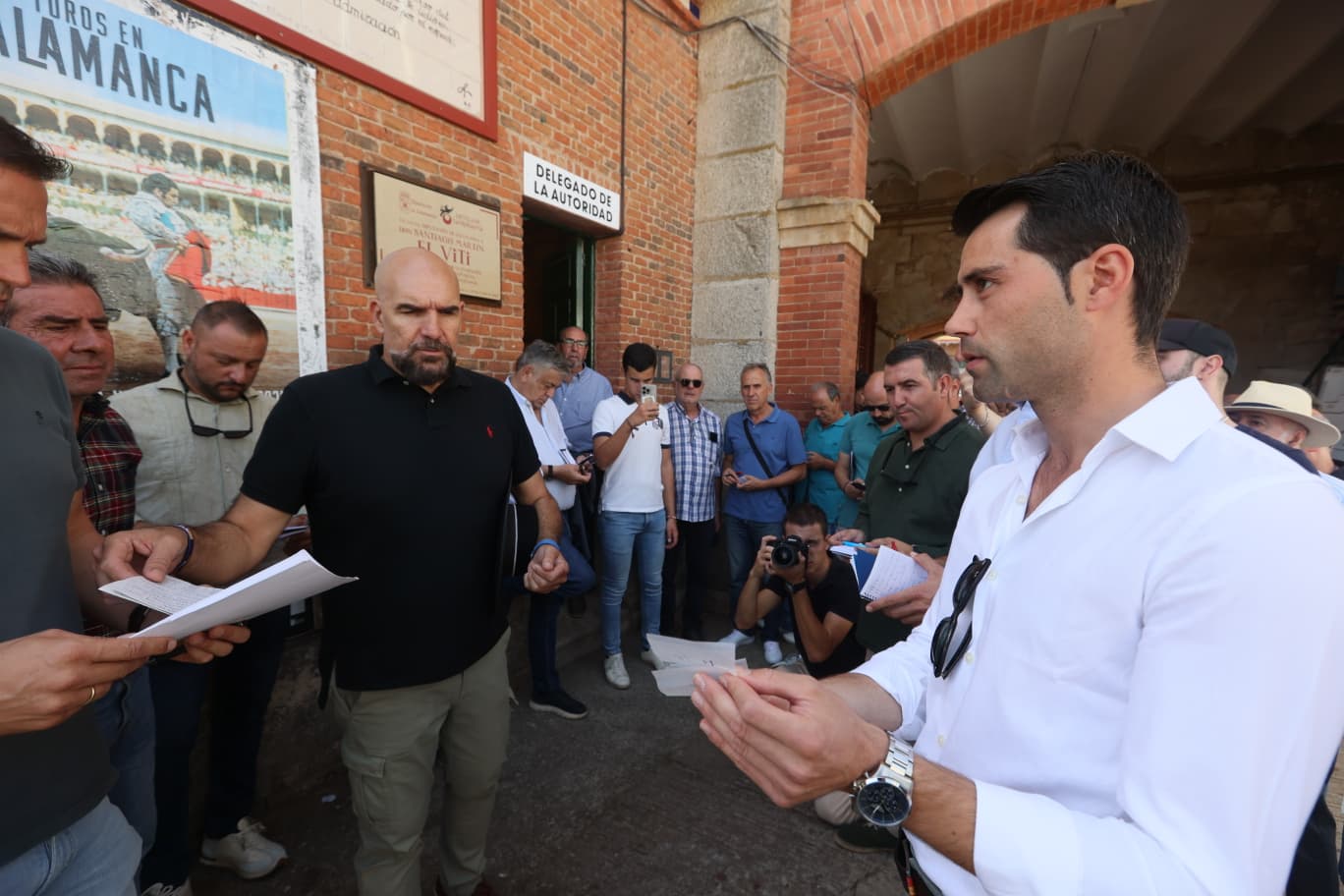 Morante reaparece en La Glorieta tras el 14J con Filósofo