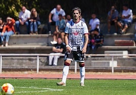 El zaguero del Salamanca UDS Óscar Marotías, en el último partido de Liga frente al Atlético Astorga.