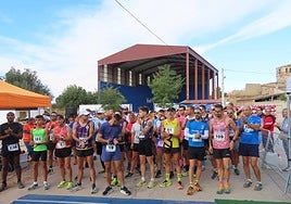 Pelotón de corredores antes de empezar la prueba