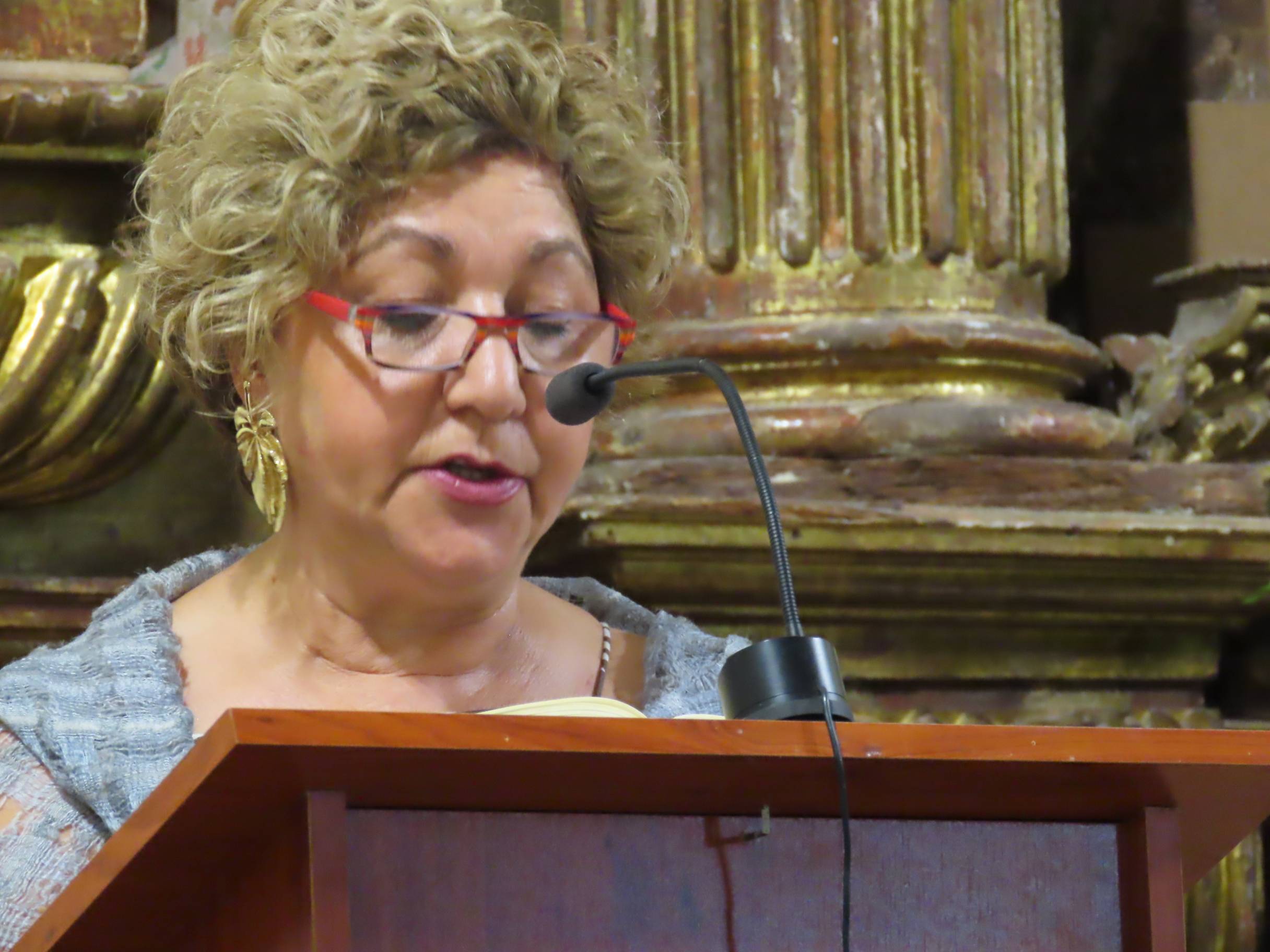 Himnos en honor a Nuestra Señora de las Angustias en Bóveda