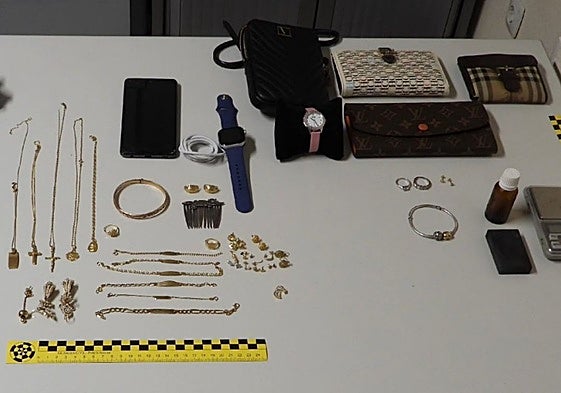 Efectos intervenidos por la Guardia Civil en la operación 'Aurisa'.