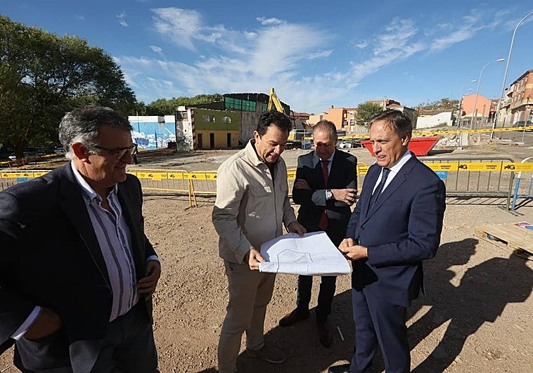 Derribo de la naves para culminar el boulevar de la avenida de Salamanca.