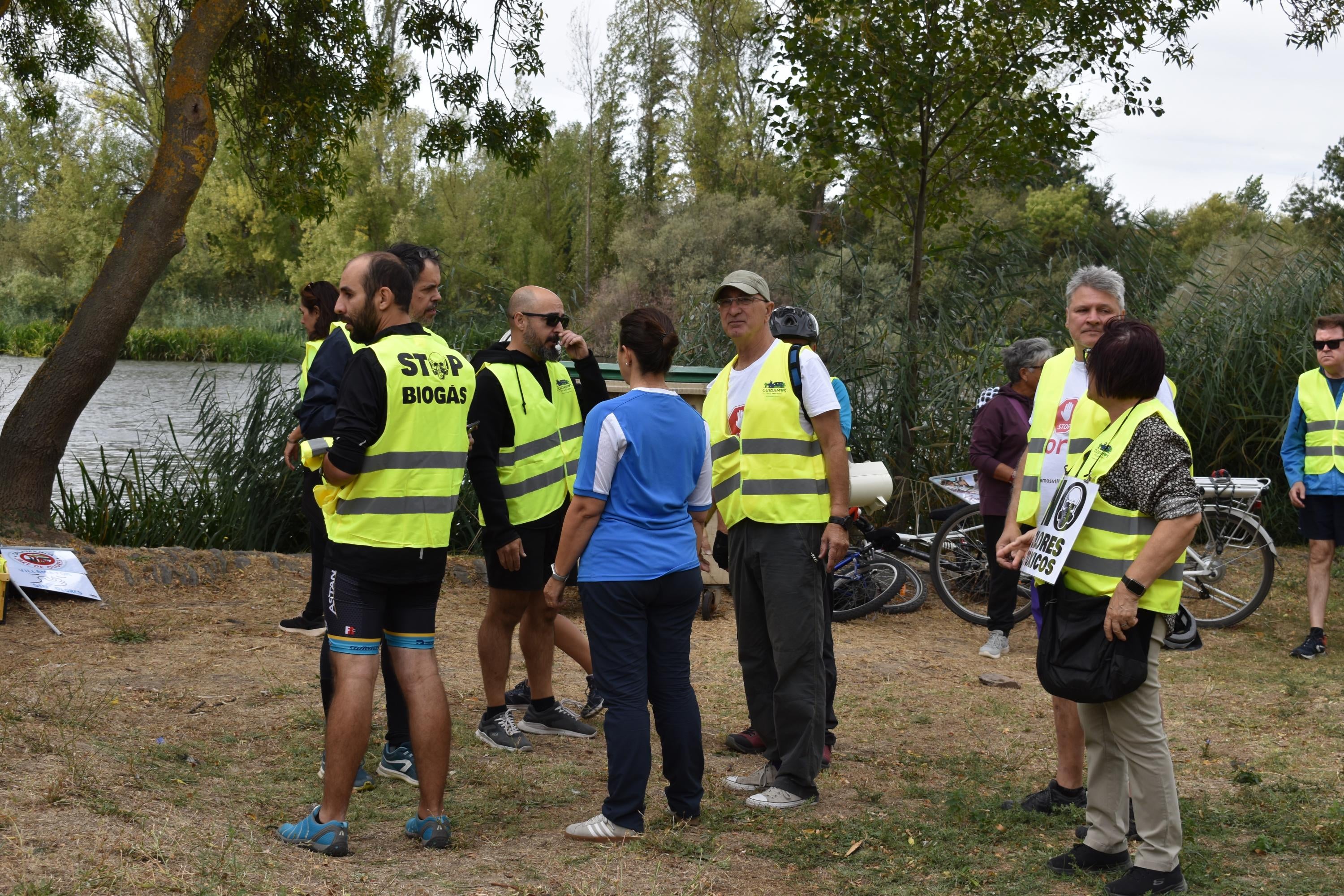 &#039;Cuidamos Villamayor&#039; continúa su lucha en contra de los malos olores industriales