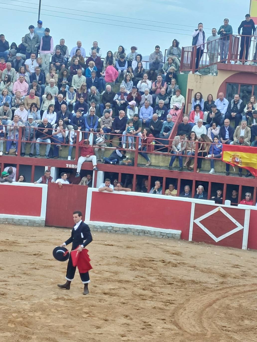 San Miguel de Valero disfruta con su fiesta y los toros