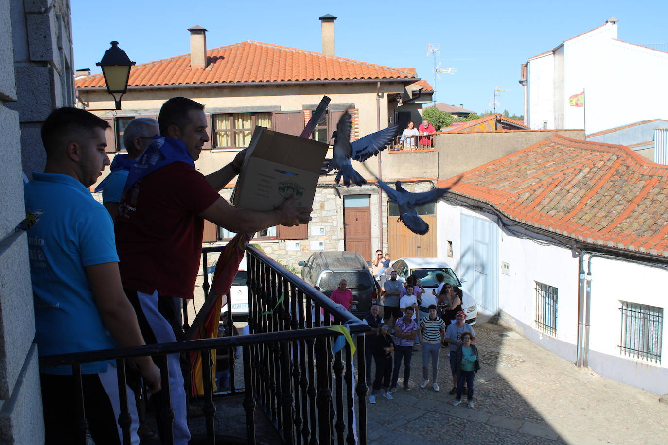 Emotivo y animado inicio de fiestas en San Miguel de Valero