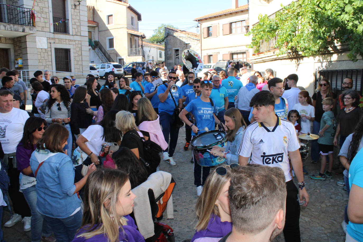 Emotivo y animado inicio de fiestas en San Miguel de Valero