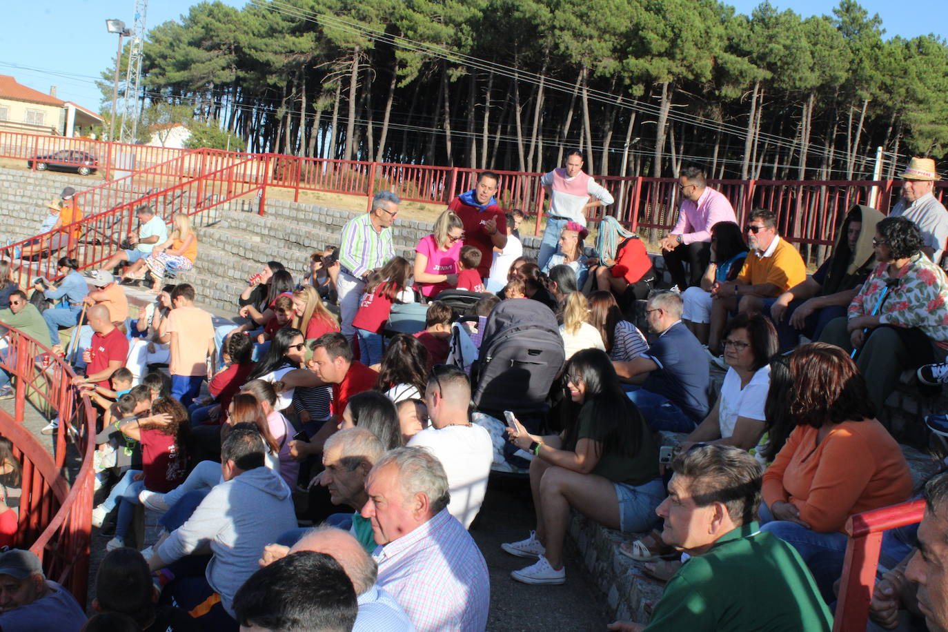 Emotivo y animado inicio de fiestas en San Miguel de Valero