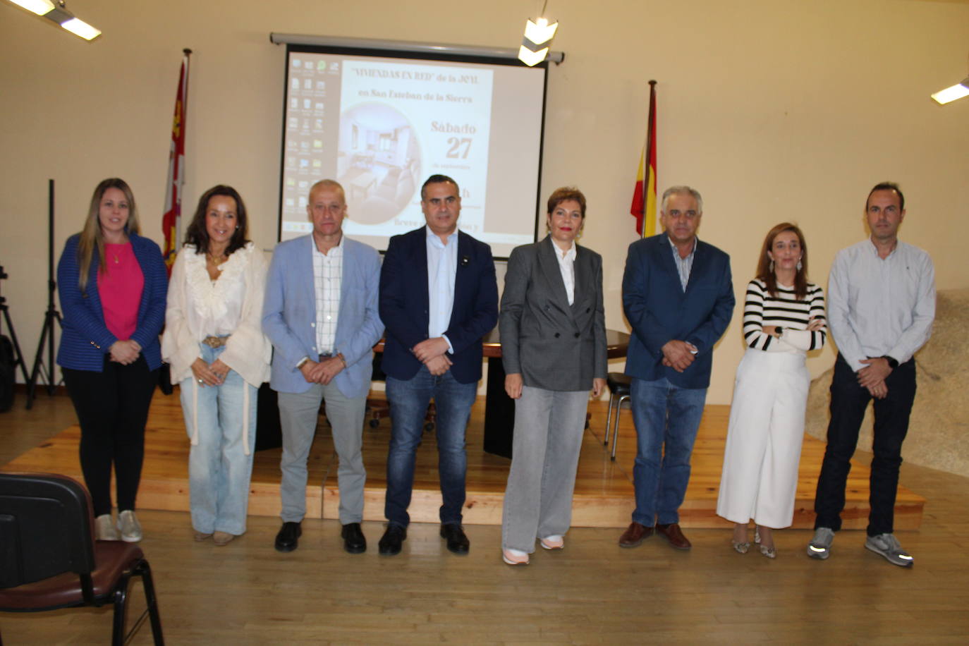 Todo listo en San Esteban de la Sierra para estrenar sus &quot;Viviendas en red&quot; para personas mayores