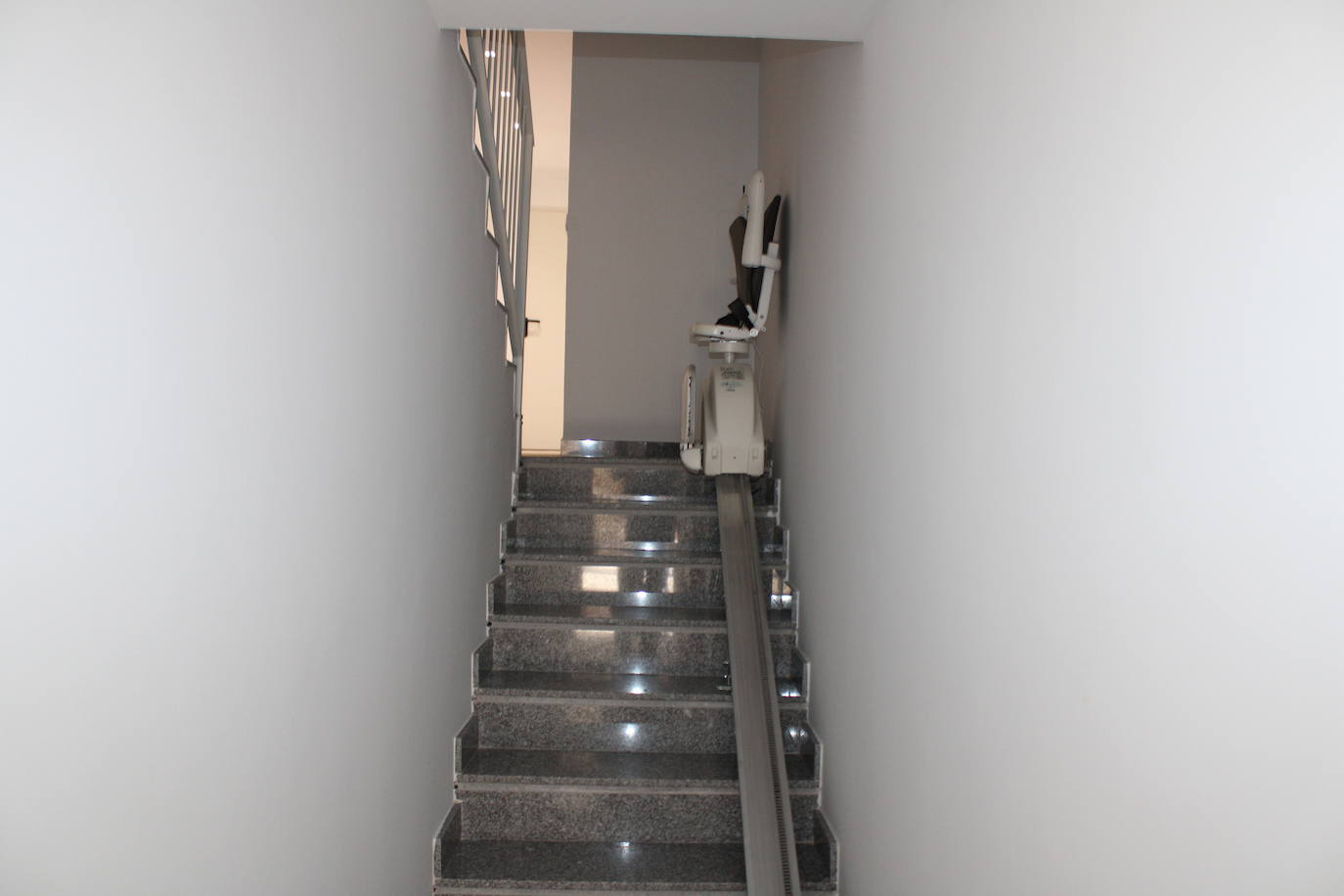 Todo listo en San Esteban de la Sierra para estrenar sus &quot;Viviendas en red&quot; para personas mayores