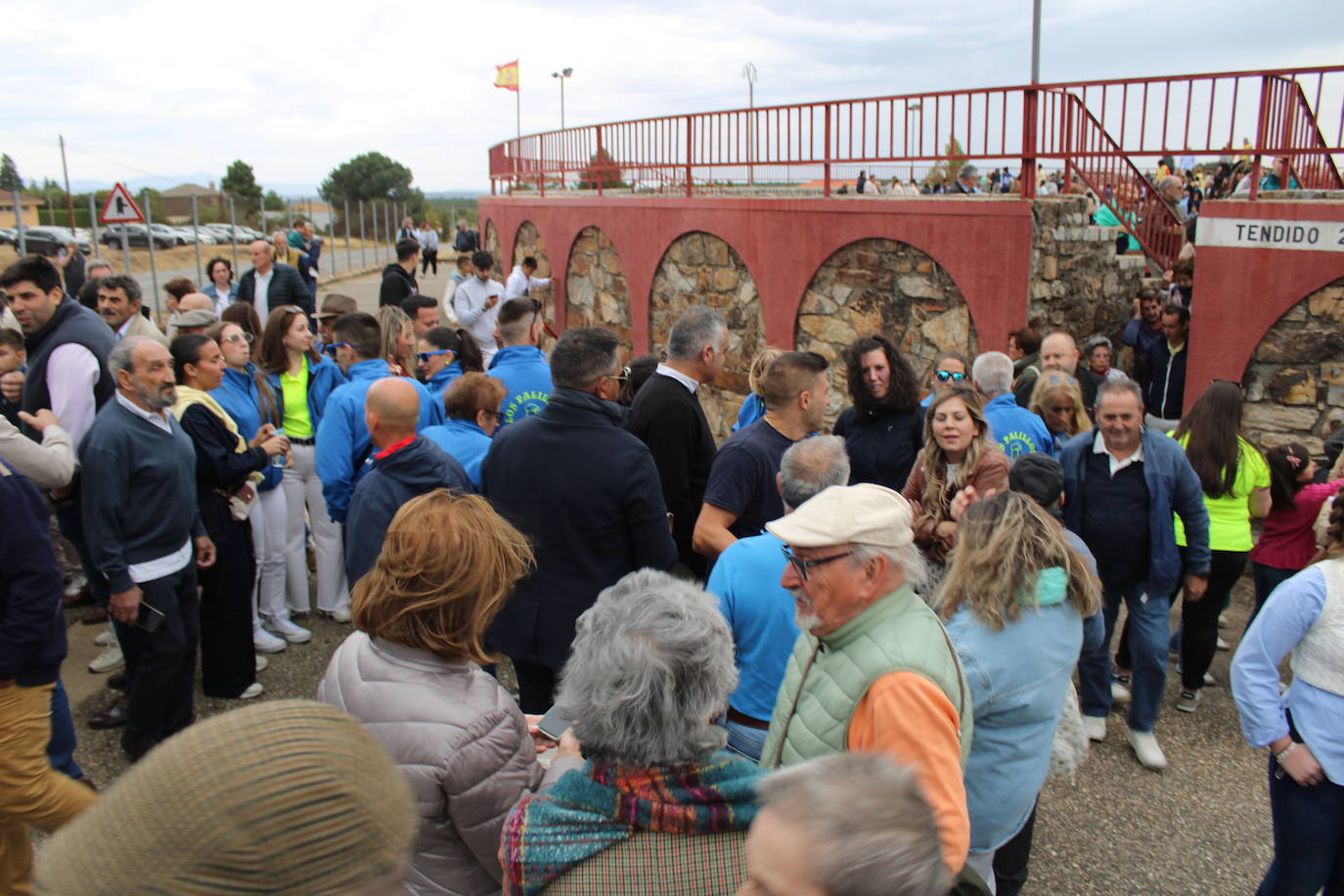 San Miguel de Valero disfruta con su fiesta y los toros