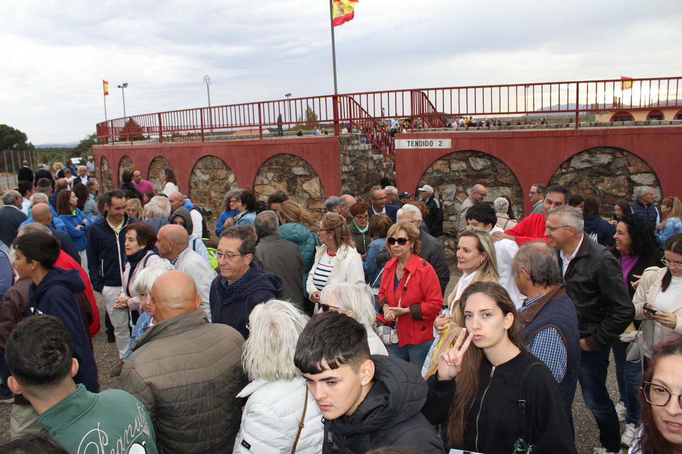 San Miguel de Valero disfruta con su fiesta y los toros