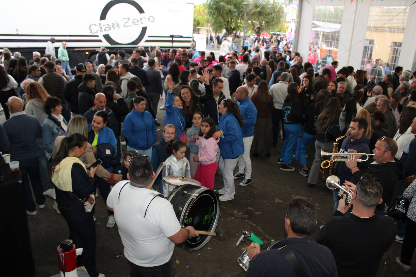 San Miguel de Valero disfruta con su fiesta y los toros
