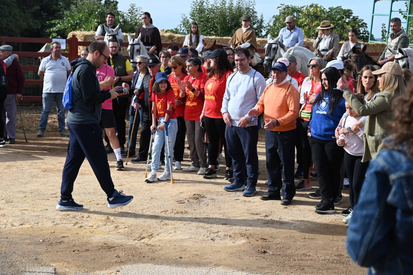 Exitosa marcha solidaria en Pedro Toro
