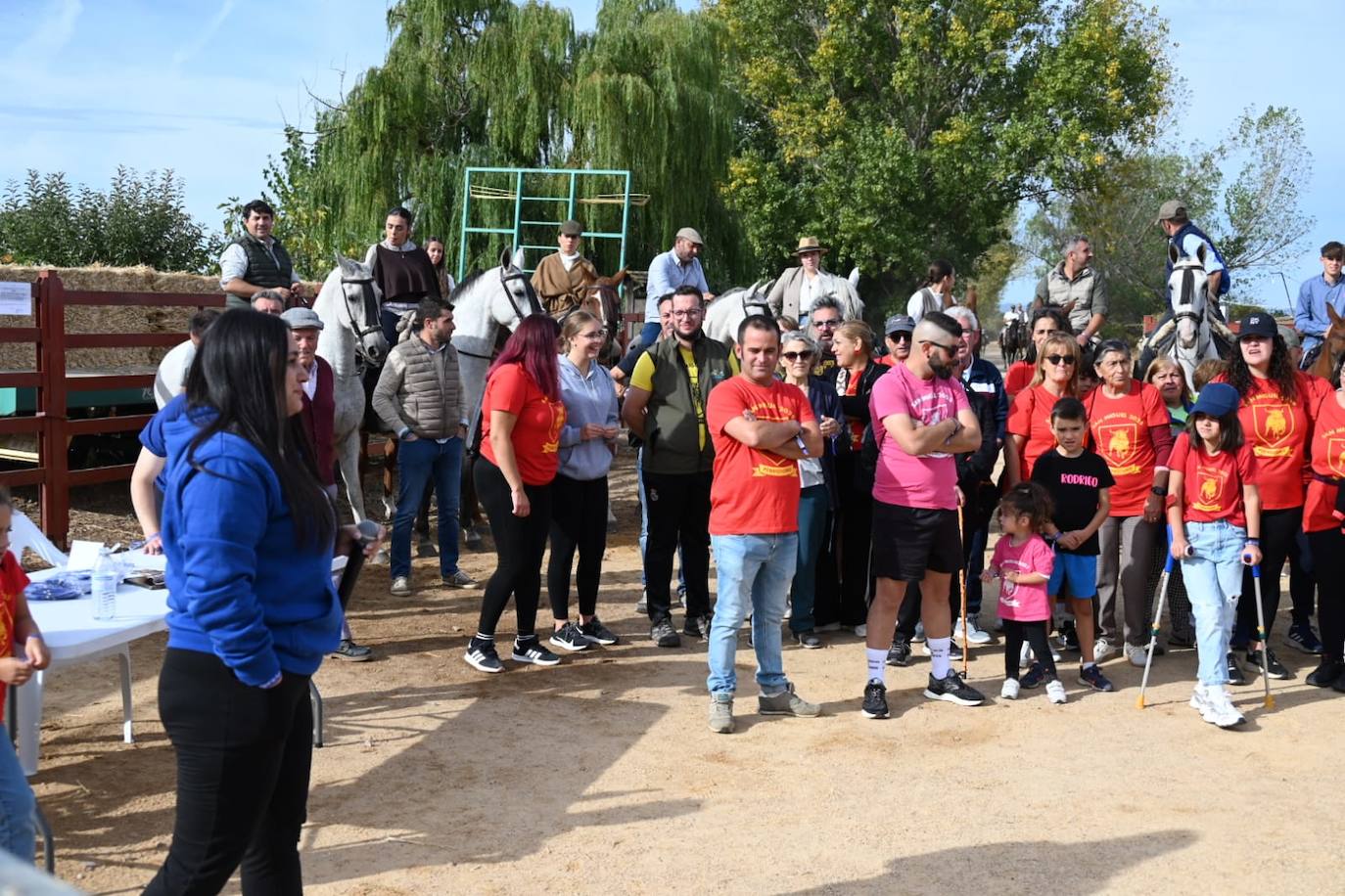 Exitosa marcha solidaria en Pedro Toro