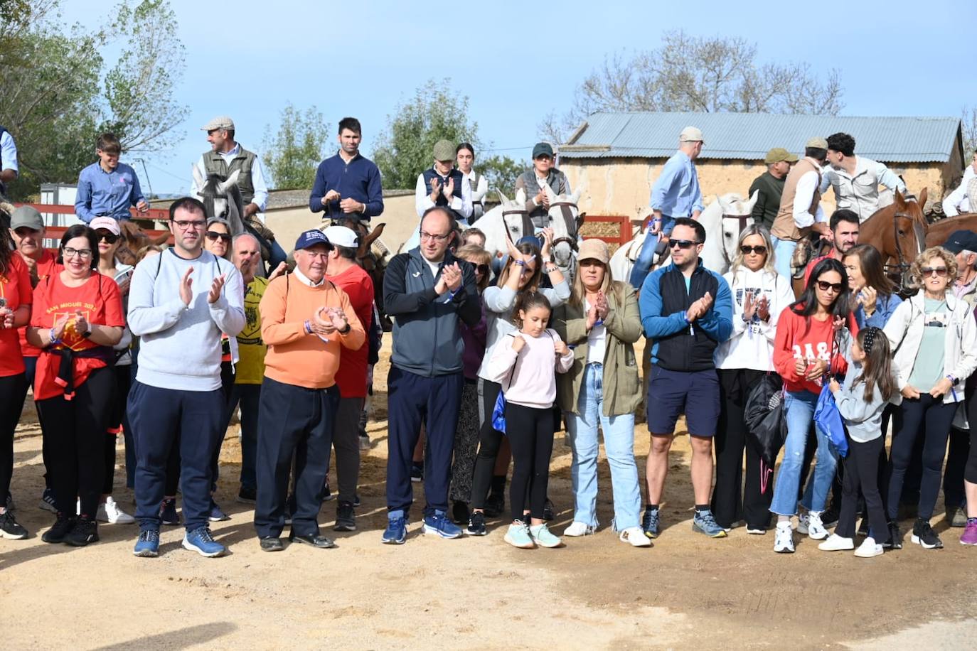 Exitosa marcha solidaria en Pedro Toro