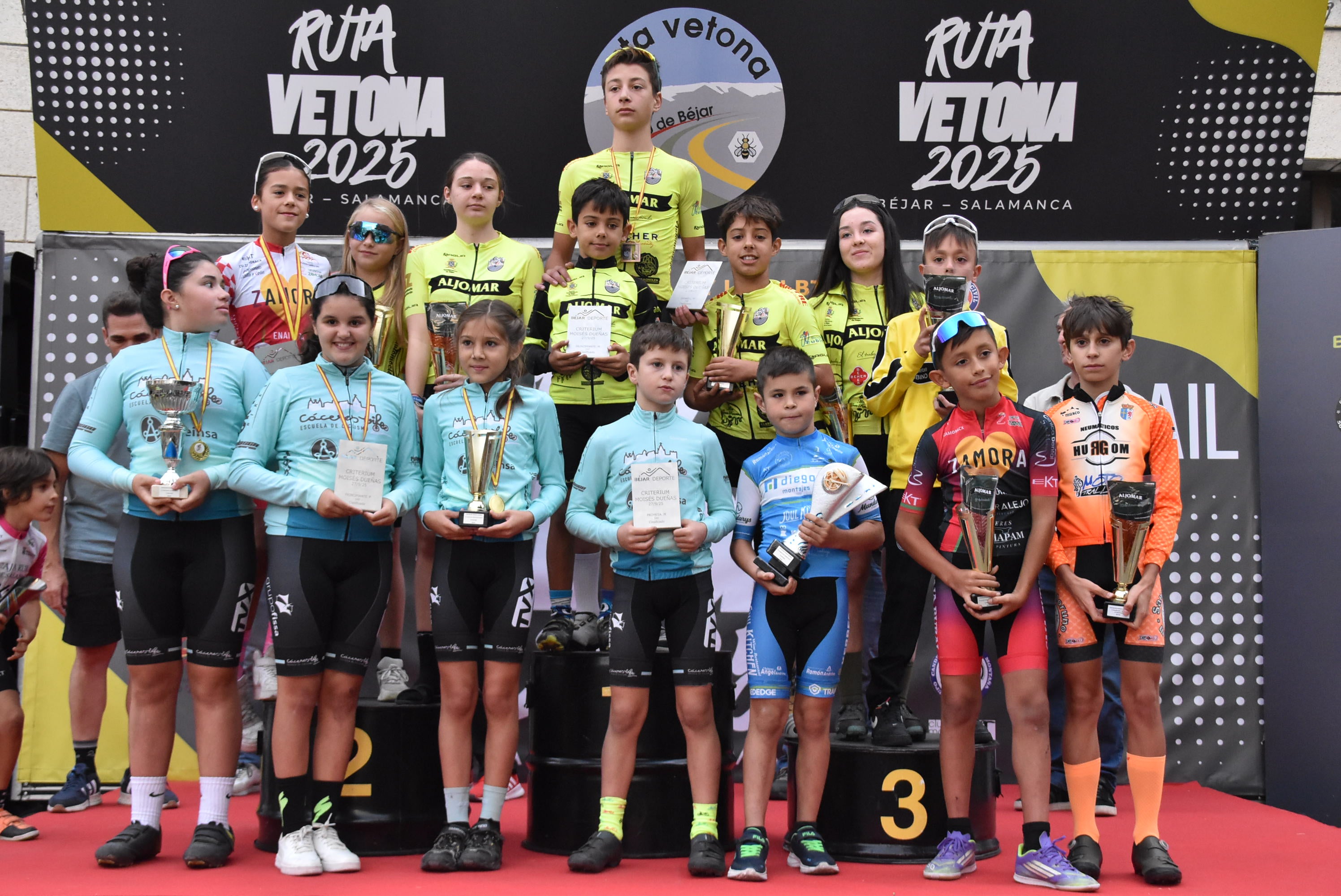 Buen ambiente en el Criterium de Dueñas en Béjar