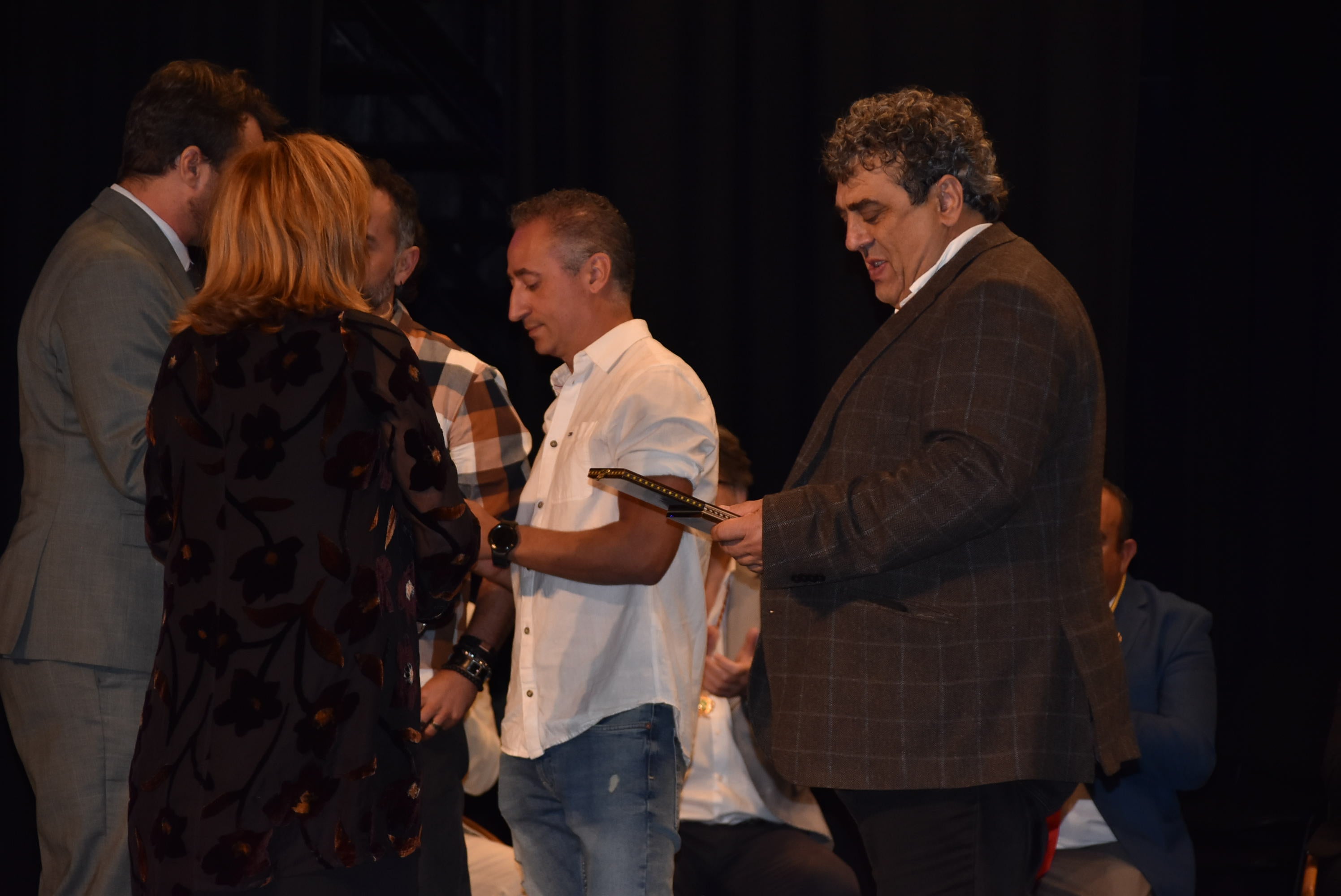 Béjar premia el esfuerzo en la solidaridad, la lucha contra la violencia de género y en la cultura