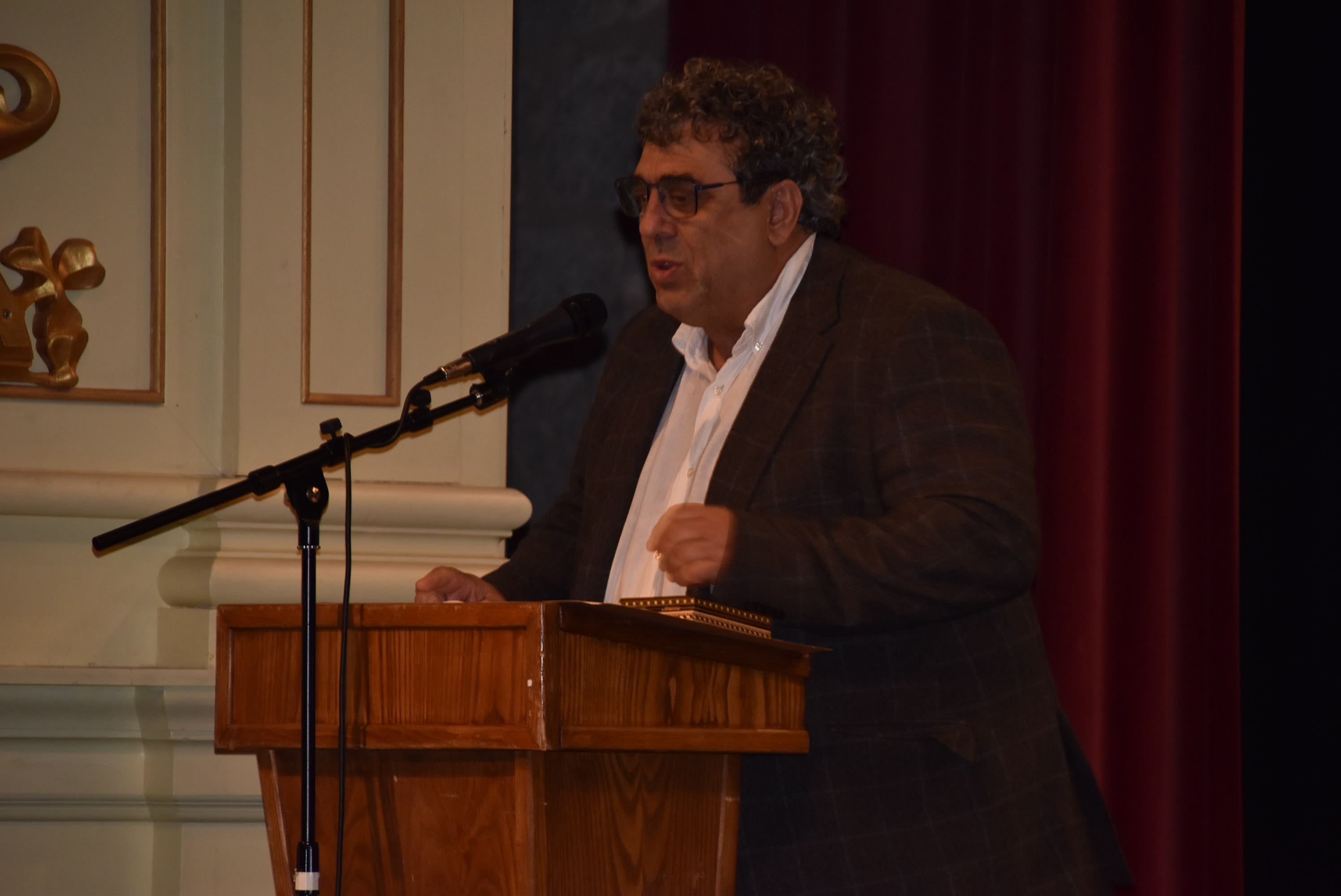 Béjar premia el esfuerzo en la solidaridad, la lucha contra la violencia de género y en la cultura