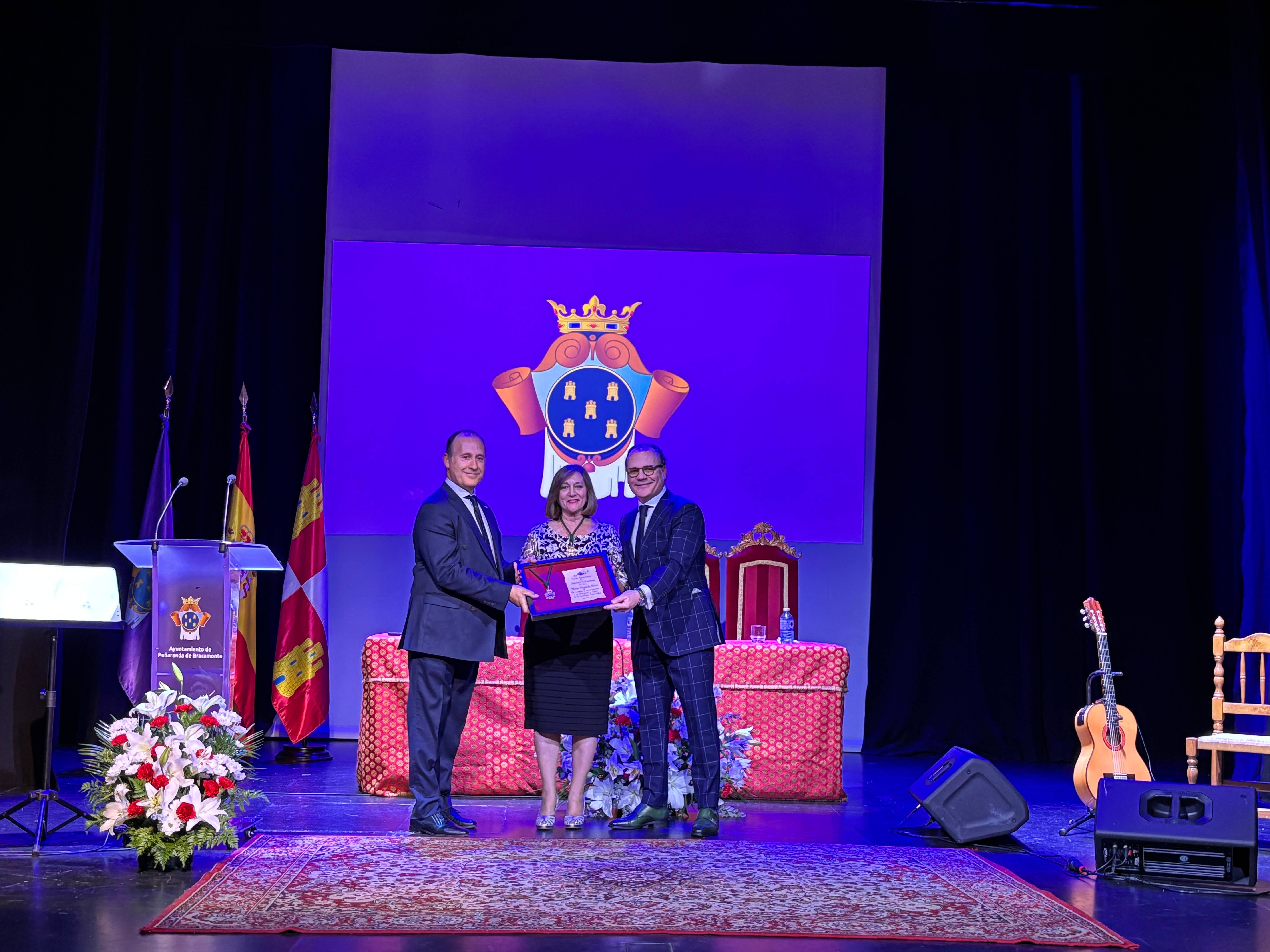 María Hernández ya es Medalla de Oro de la Ciudad de Peñaranda