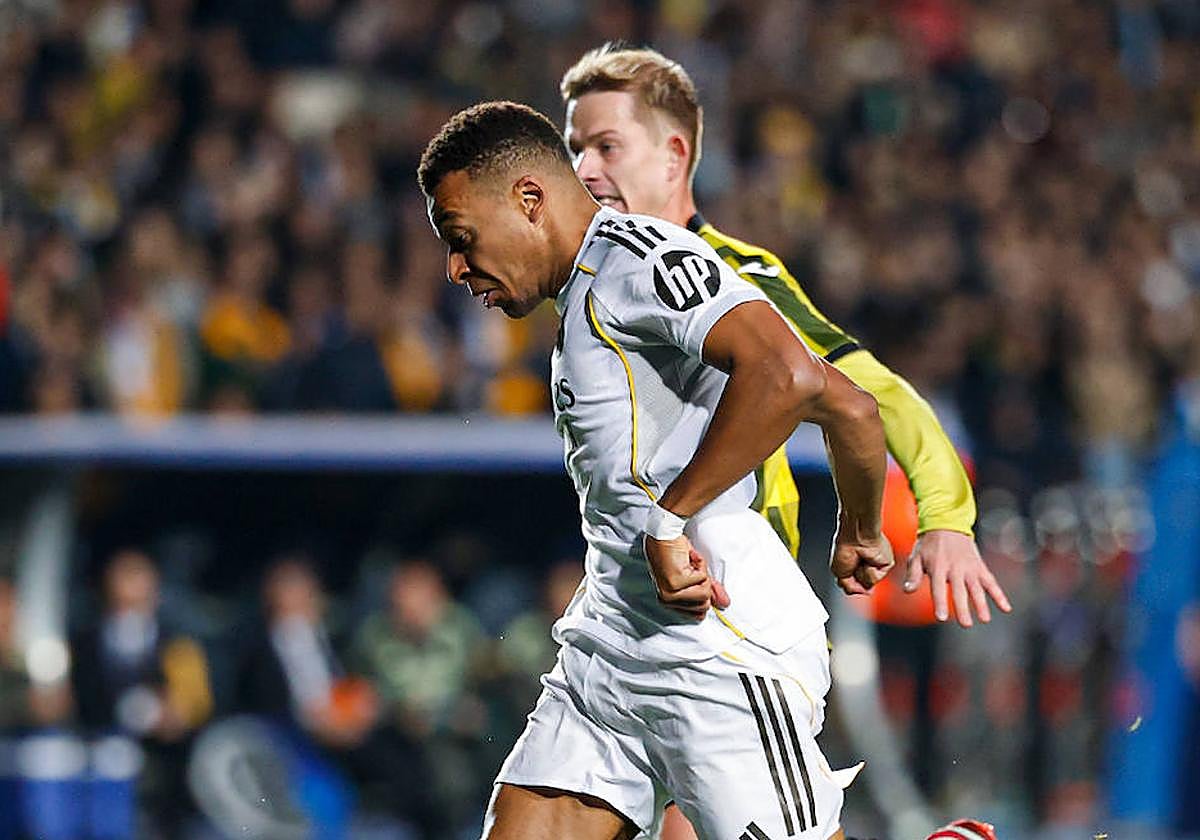 Kylian Mbappé, durante el partido ante el Kairat Almaty.