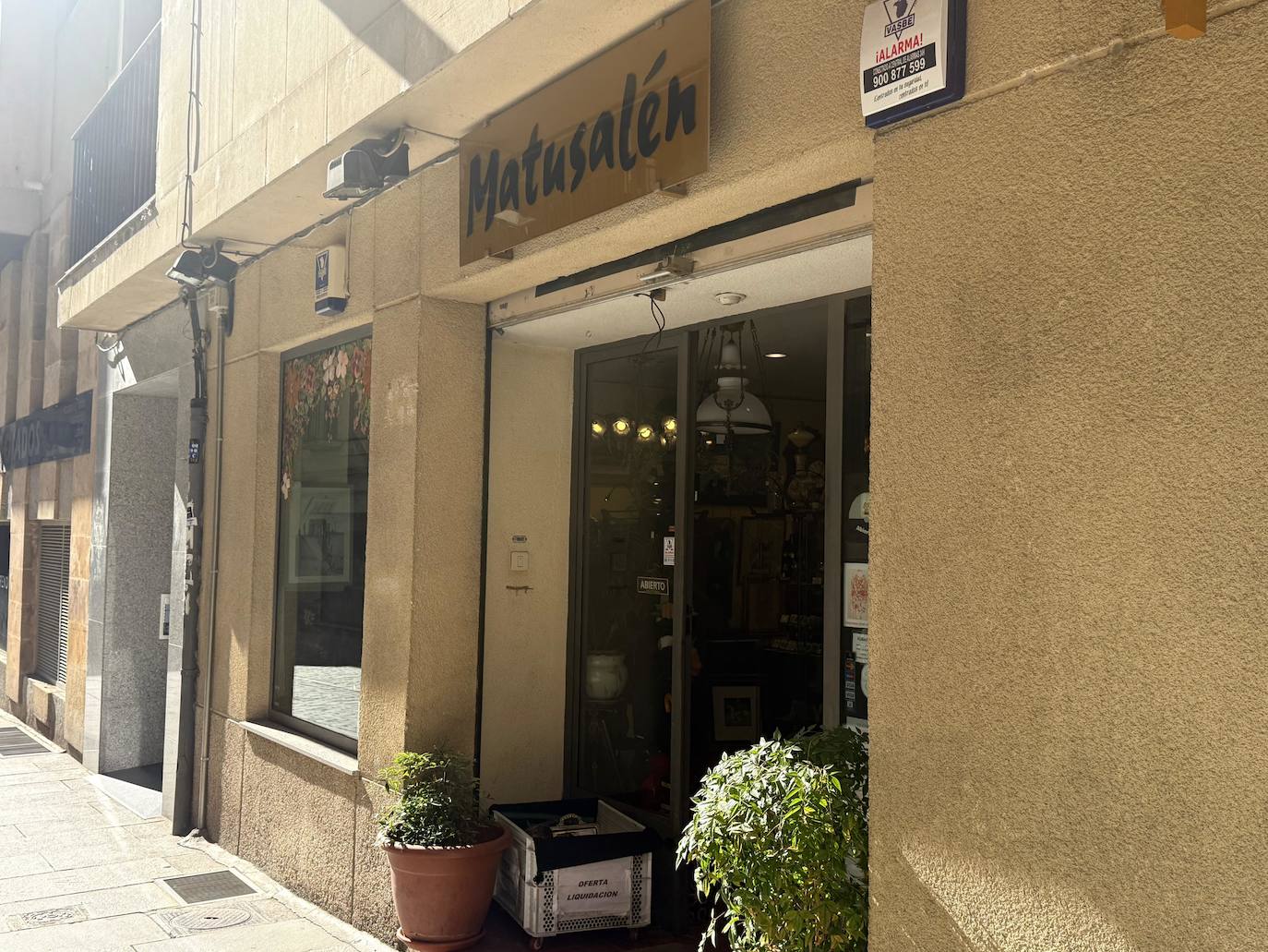 Imagen de la entrada al negocio.